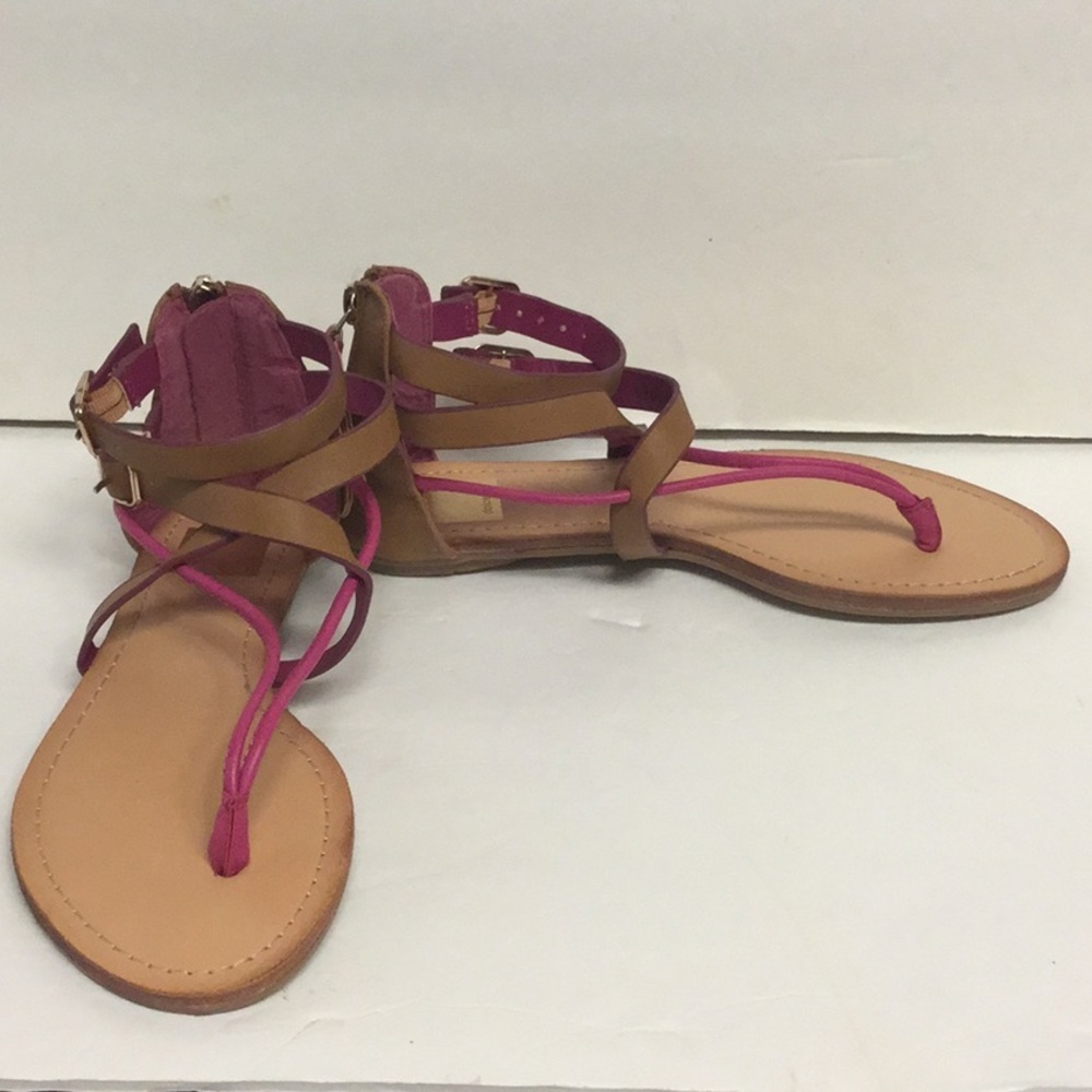 Dolce Vita Size 4 gladiator flip flop sandals